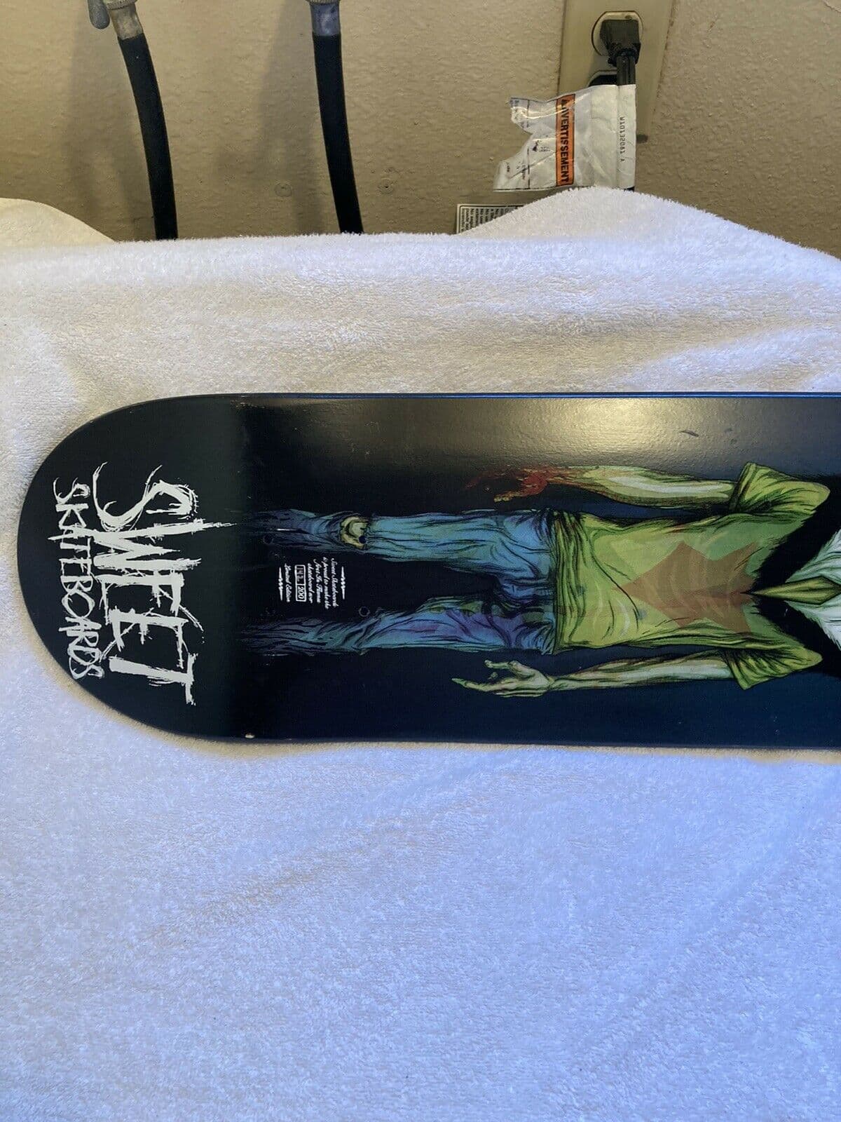 Sweet Skateboard - image 4